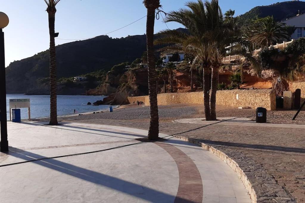 House In The Center Of Albir, 2 Min Walk From The Beach El Albir Buitenkant foto