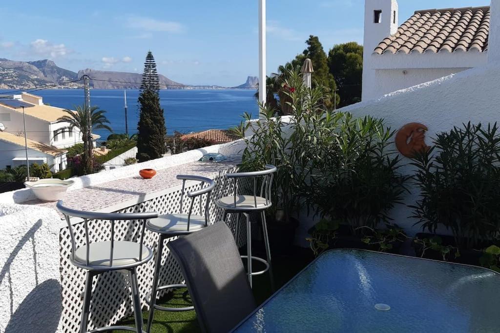 House In The Center Of Albir, 2 Min Walk From The Beach El Albir Buitenkant foto