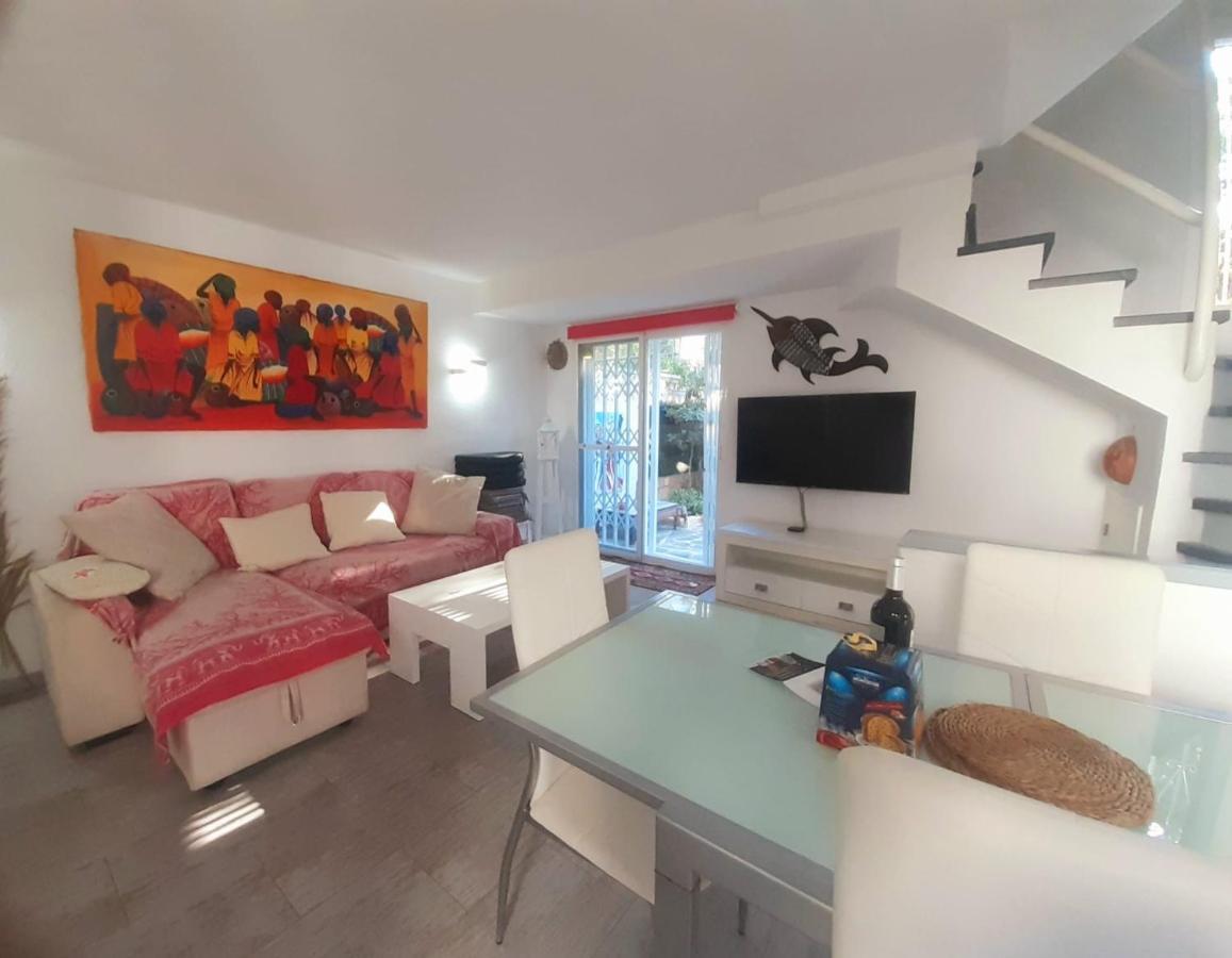 House In The Center Of Albir, 2 Min Walk From The Beach El Albir Buitenkant foto
